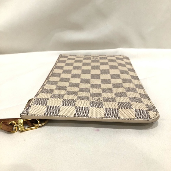 Louis Vuitton Azur Neverfull Pochette Sku#84716 (gently used, inside dirty) - Picture 3 of 12